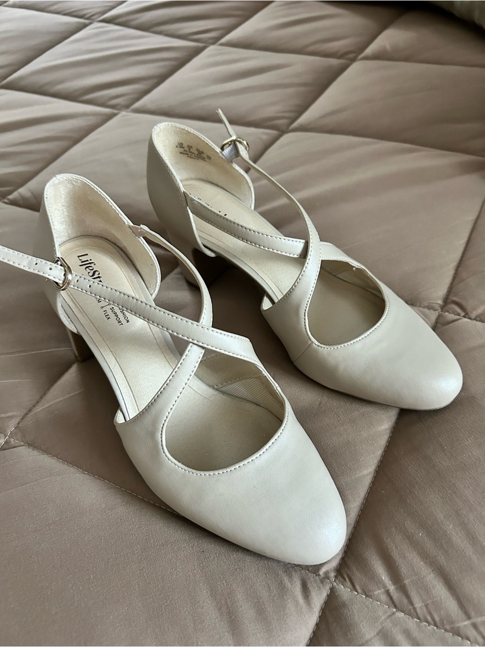 Life Stride Ivory Cross-Strap Mid Heel Pumps